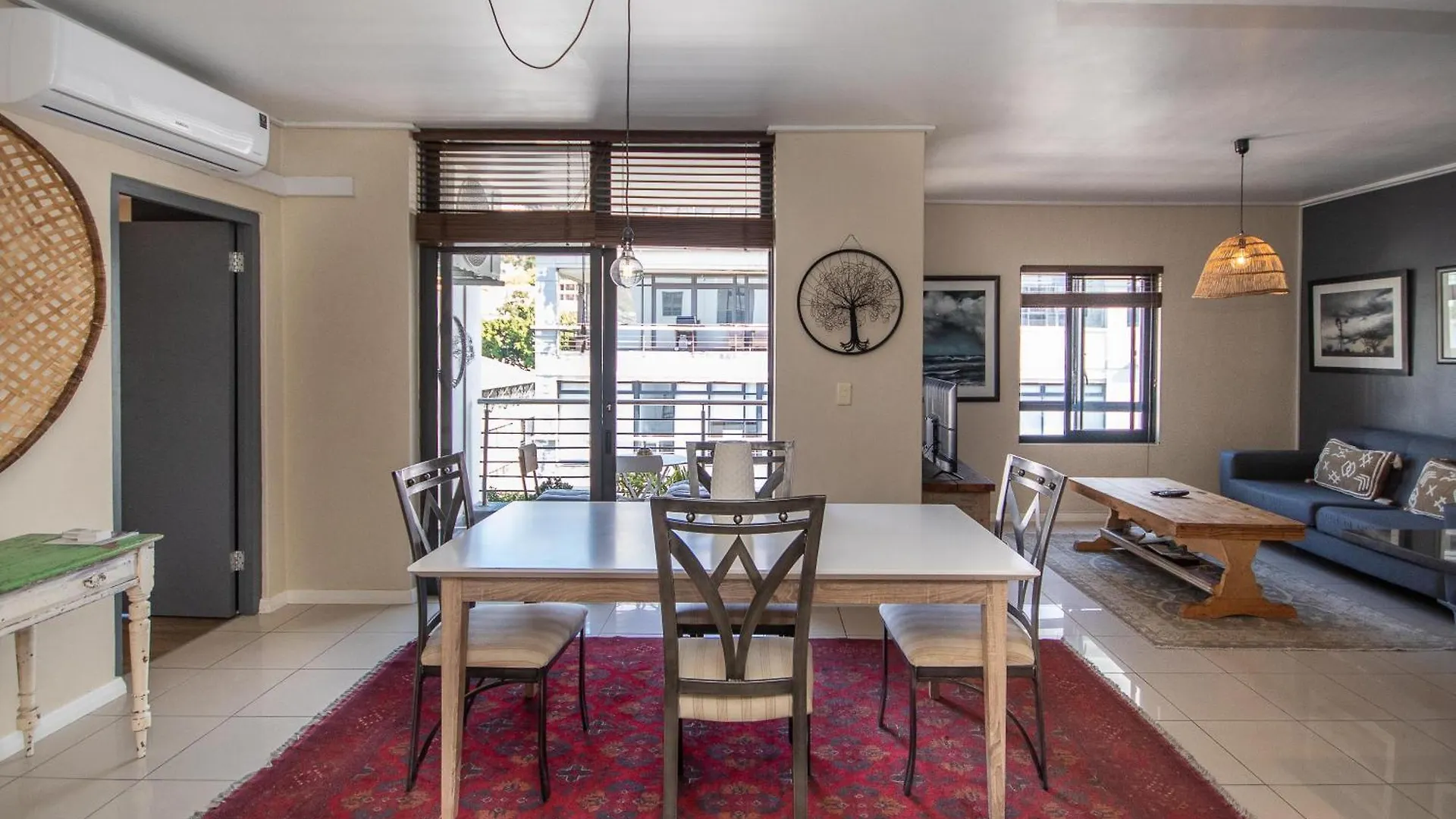 Apartment City Bowl Stylish Home, All In Walking Distance Flatrock Cape Town
