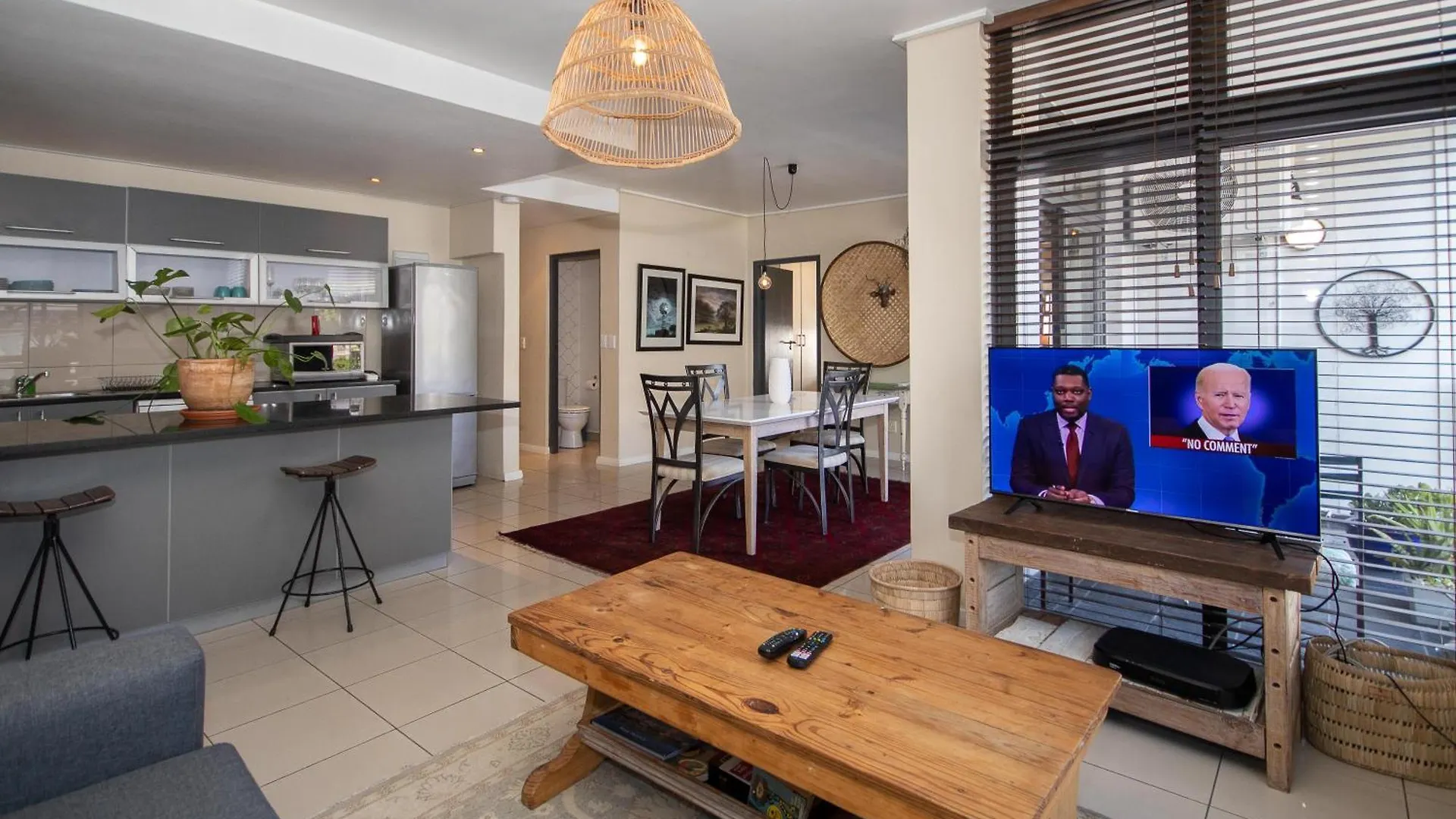 Apartment City Bowl Stylish Home, All In Walking Distance Flatrock Cape Town